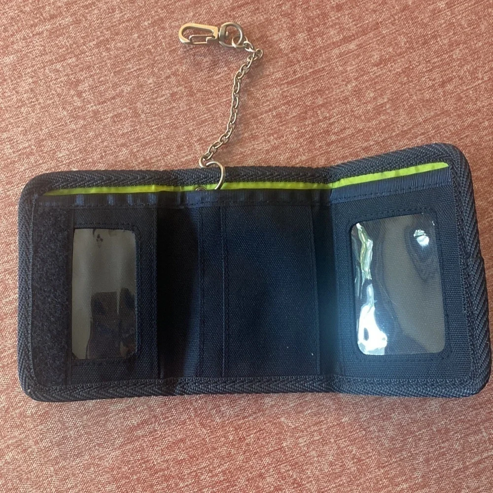 GAP child’s wallet